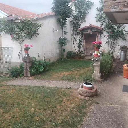 La Casa De Abuelos * Salces